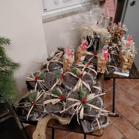 Alla Porta Di Sotto B&B Fivizzano Buitenkant foto