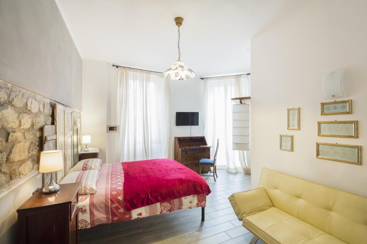 Alla Porta Di Sotto B&B Fivizzano Buitenkant foto
