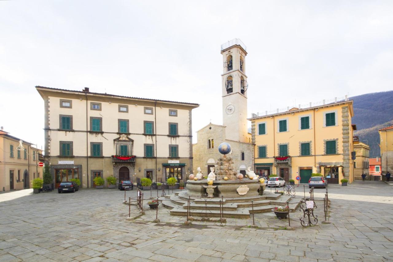 Alla Porta Di Sotto B&B Fivizzano Buitenkant foto