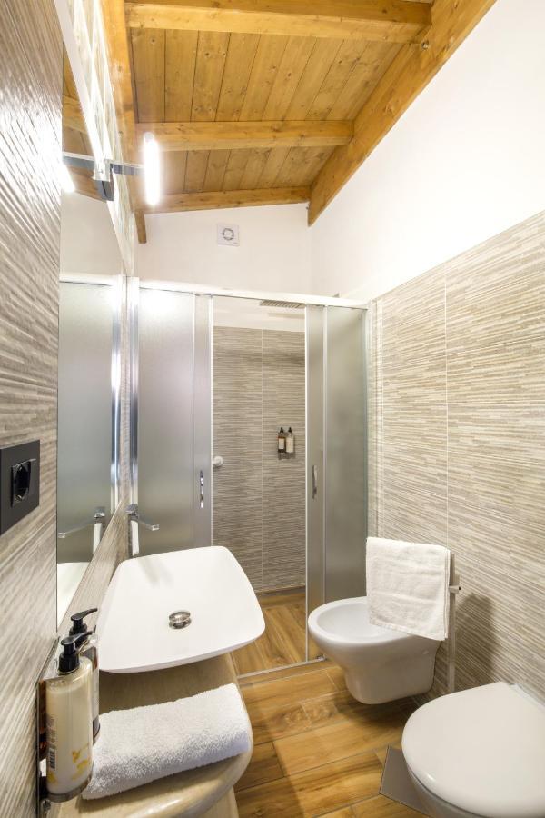 Alla Porta Di Sotto B&B Fivizzano Buitenkant foto