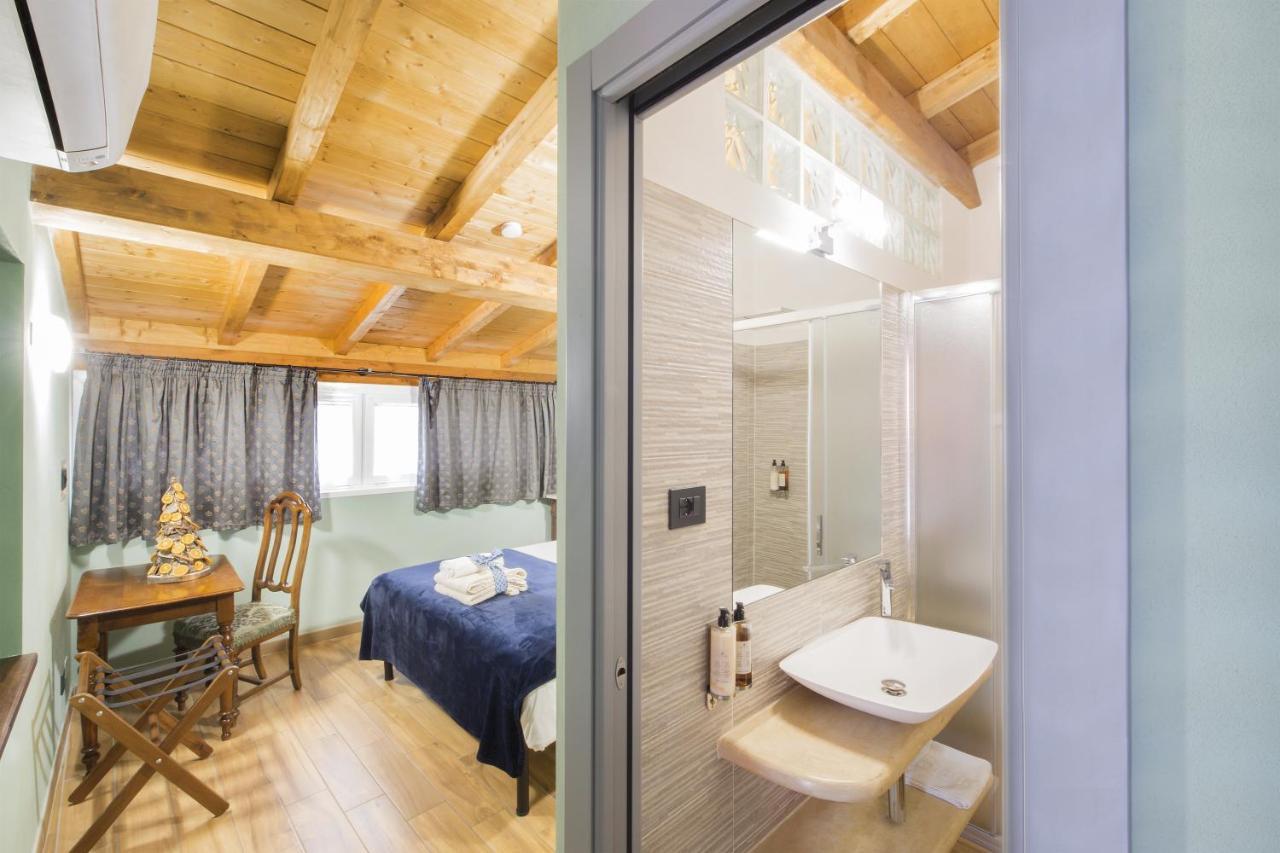 Alla Porta Di Sotto B&B Fivizzano Buitenkant foto