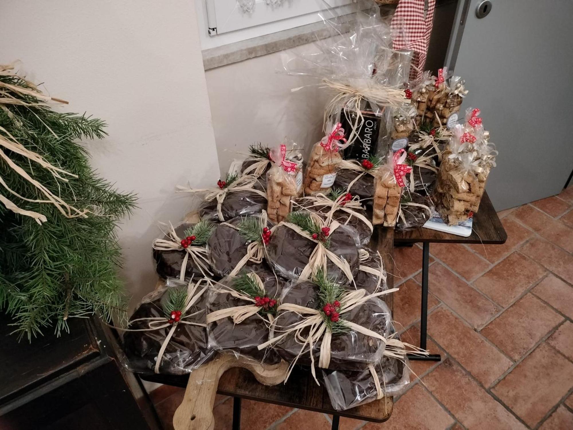 Alla Porta Di Sotto B&B Fivizzano Buitenkant foto