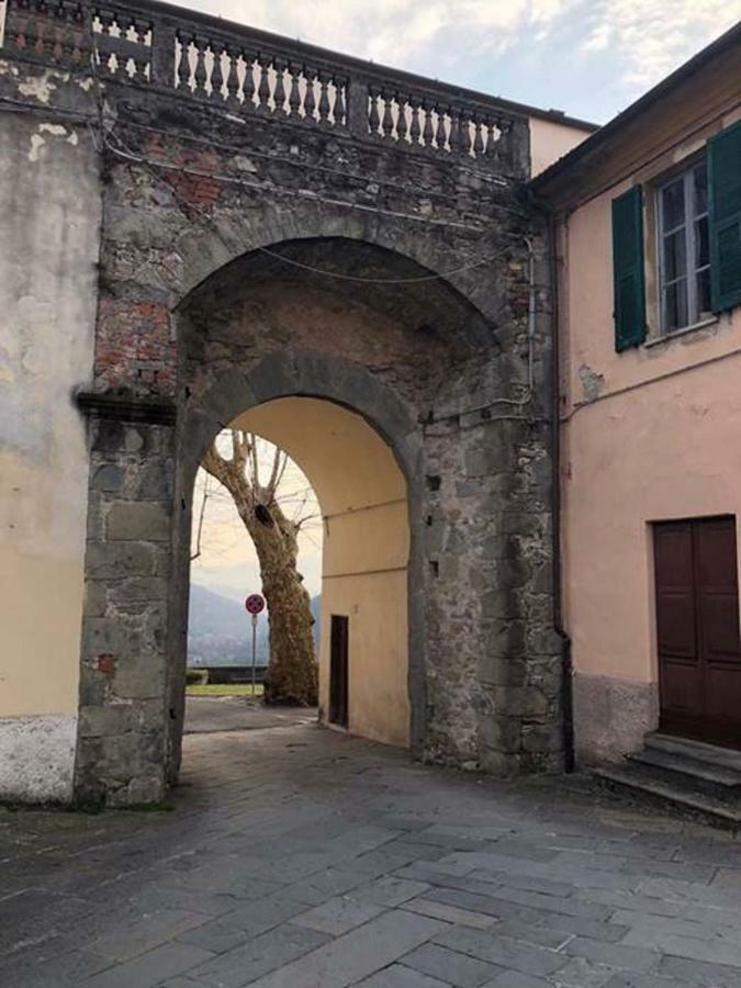 Alla Porta Di Sotto B&B Fivizzano Buitenkant foto